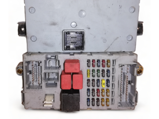Блок предохранителей 51718916, 501862100034   Fiat Idea    