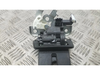 замок багажника 8U0827520 Audi Q3 8U 2011-2016 года