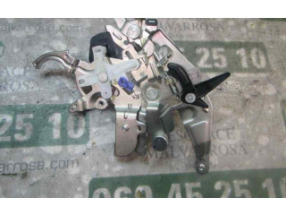 Zámek zadních dveří 825087319R Dacia Dokker 2015