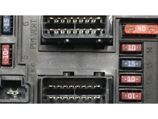 Блок предохранителей EP1NOIR Citroen C5