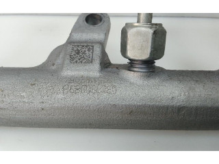 Vstřikovací lišta 03L130089B Volkswagen Caddy