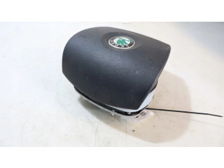 Подушка безопасности водителя    Skoda Fabia Mk2 (5J)
