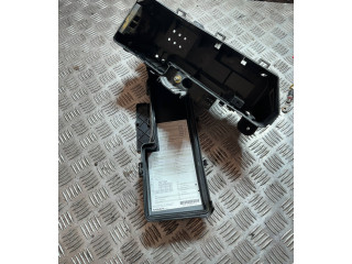 Блок предохранителей 9494210 Volvo S80