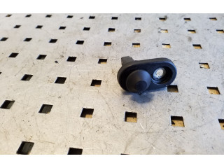 Pojistková skříňka Toyota Verso 2009