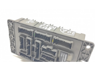 Блок предохранителей 518174404 Rover 75