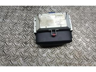 Дисплей       Volvo XC90