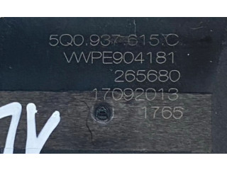 Блок предохранителей 5Q0937615C   Skoda Octavia Mk3 (5E)    