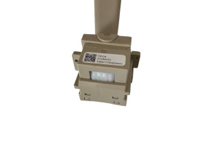 Ручка стеклоочистителей 31394010   Volvo V70