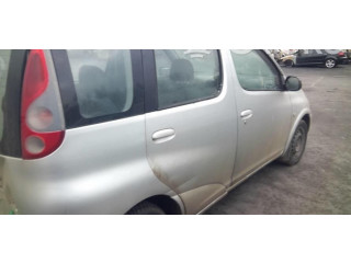 Зеркало электрическое        Toyota Yaris Verso  1999 - 2005 года   