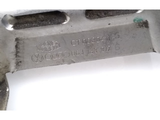 Топливная рампа 06J133317G Audi A3 S3 8P