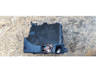 Блок предохранителей PR07300000, 8565A024 Mitsubishi Lancer VIII