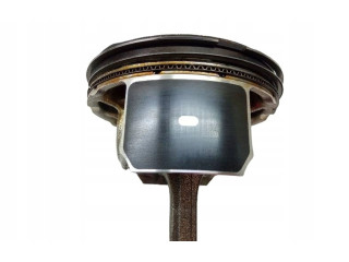 Поршень с шатуном SKYACTIV Mazda 3