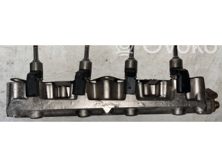 Топливная рампа 03C906036F, 03C906036F Volkswagen Golf VI для двигателя CAXA