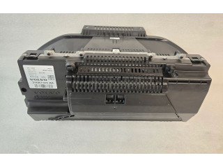 Панель приборов 31687123   Volvo XC90       