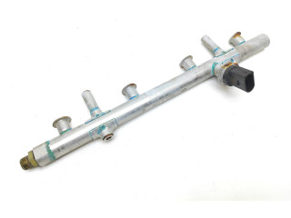 Топливная рампа 06K133317AB, 1908610157   Audi A3 S3 8V   для двигателя DHH