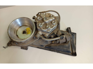 Топливная рампа 054133353A, 0438121085   Audi 80 90 S2 B4  