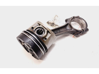 Píst Mitsubishi Pajero