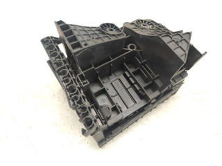 Блок предохранителей 1K0937629A, 1K0937132F Volkswagen Golf Plus