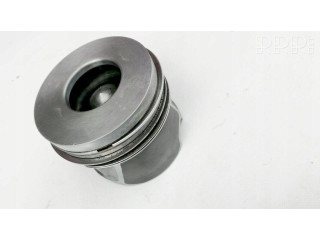 Píst 038J   Audi A3 S3 A3 Sportback 8P  pro naftový motor 2.0  