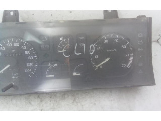 Панель приборов Renault Clio I