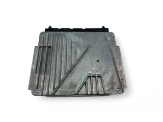 Блок управления двигателем Блок управления 30684877A   Volvo S70  V70  V70 XC