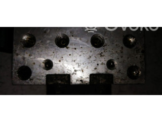 Блок АБС    Toyota  Corolla Verso E121  2001 - 2004 года