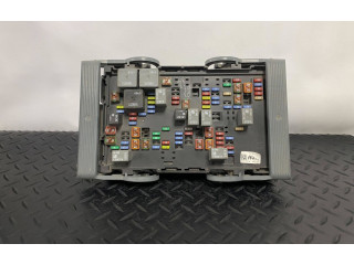 Pojistková skříňka 22798217 Cadillac Escalade 2012