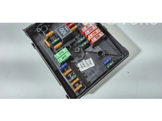 Блок предохранителей 1K0937125A   Audi A3 S3 8P    