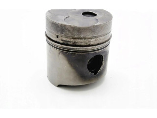 Píst Mercedes-Benz 100 W631