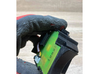 Ручка стеклоочистителей 17D770   Volvo C70