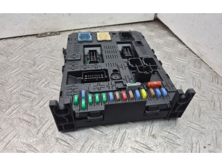 Pojistková skříňka Peugeot 3008 2011