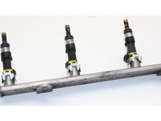 Топливная рампа 1465A412 Mitsubishi Outlander