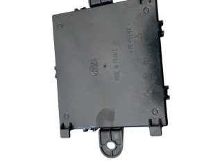 Блок управления крышки багажника 9819008380, B981E6WC8 Peugeot 3008 II