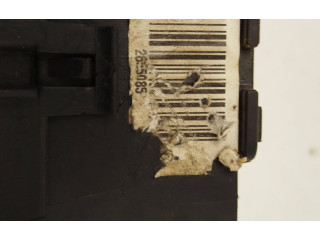 Блок предохранителей 2655085 Audi A3 S3 8L