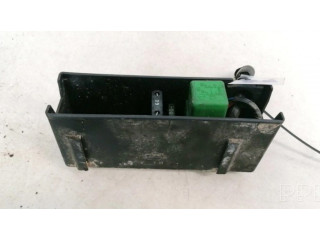 Блок предохранителей 90450129, 0831312 Opel Astra F