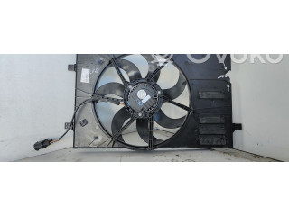 Вентилятор радиатора 5Q0121205BD Volkswagen Golf VIII