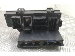 Pojistková skříňka P68028008AD, BJG2F4L2 Dodge Avenger 2010