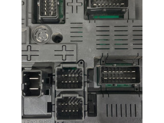 Блок предохранителей 28116487-2, 28116487-2   Peugeot 5008    