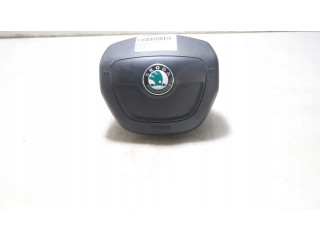 Подушка безопасности водителя    Skoda Fabia Mk2 (5J)