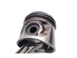 Поршень с шатуном D5244T4 D5244T4 Volvo XC90