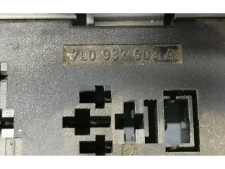 Pojistková skříňka 7L0937535B, 7L0937603A Volkswagen Touareg 2008