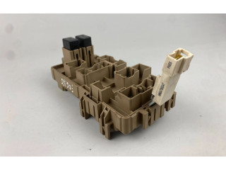 Блок предохранителей 701149 Subaru Forester SG