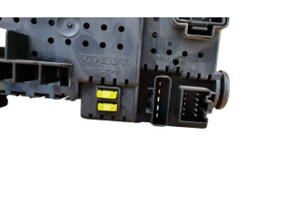 Блок предохранителей 30728512, 28017881   Volvo XC90    