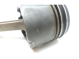  Поршень с шатуном 306DT H268X  Land Rover Range Rover Sport L494  