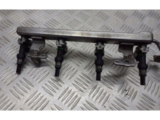 Топливная рампа    Nissan Tiida C11  