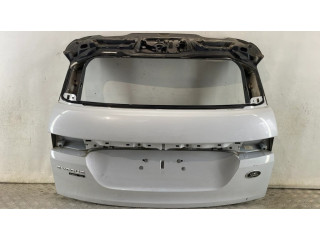 Задняя крышка (багажника)