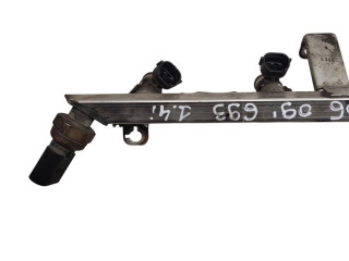 Топливная рампа 03C133317A, 03C129041A   Volkswagen PASSAT B6   для двигателя CDGA