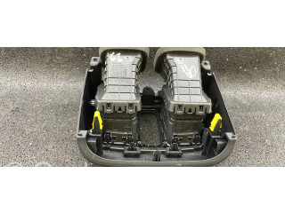 Задняя воздушная решётка