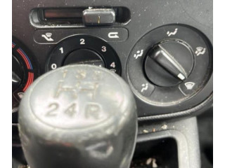 Моторчик заднего дворника     Citroen Nemo