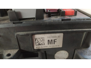 Блок предохранителей 13275881, 13253551   Opel Insignia A    